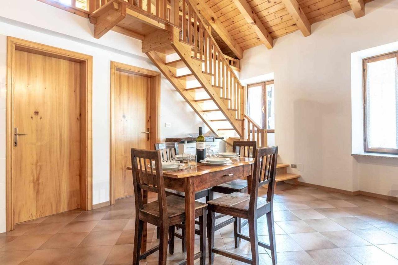 Dimora Al Portico Cloz Ospitar Apartamento Exterior foto
