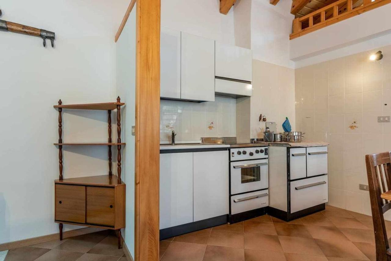 Dimora Al Portico Cloz Ospitar Apartamento Exterior foto